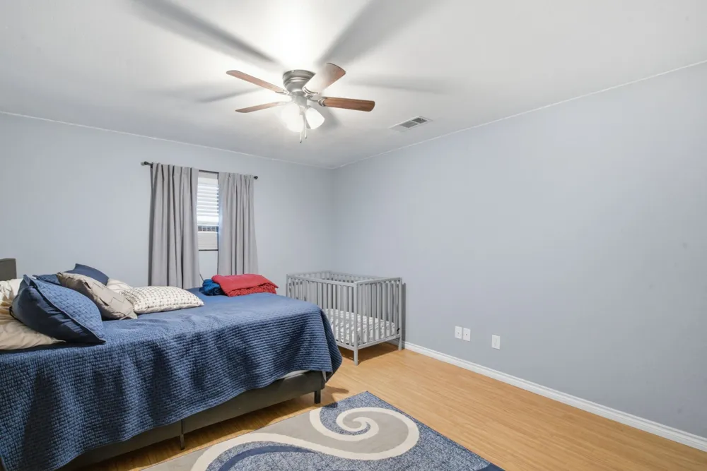 917 E Ross Avenue De Leon, TX 76444