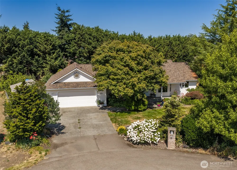 81 Eastgate Place Sequim, WA 98382