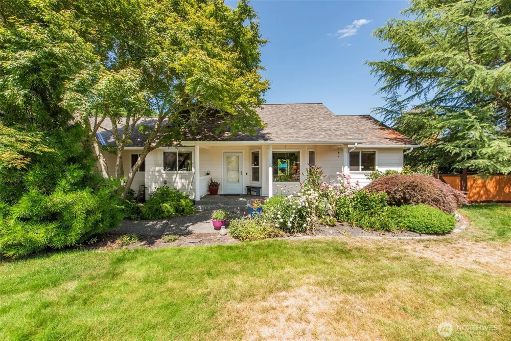 81 Eastgate Place Sequim, WA 98382