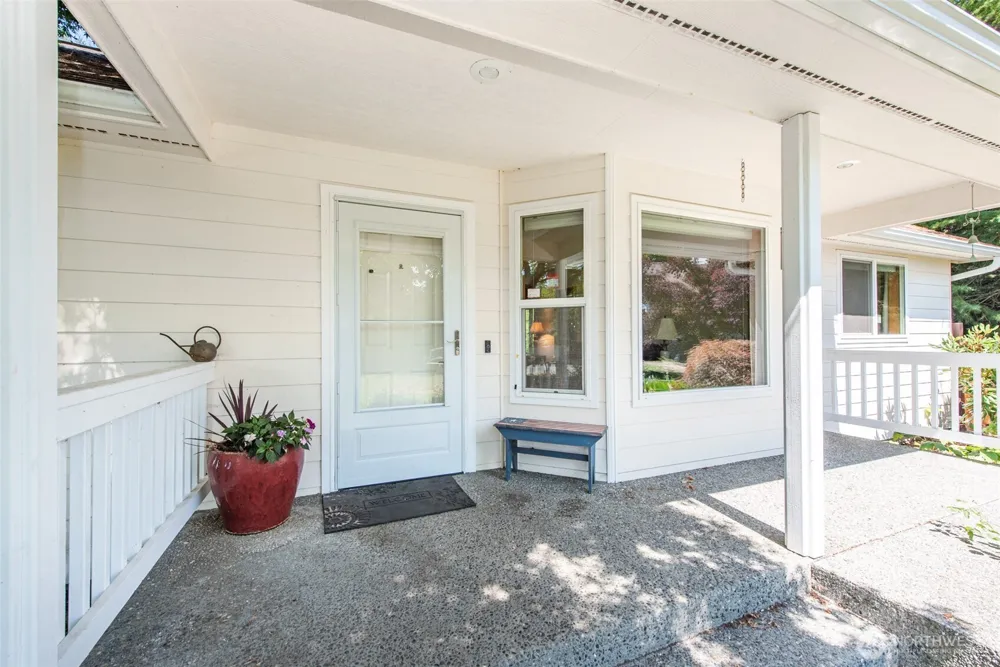 81 Eastgate Place Sequim, WA 98382
