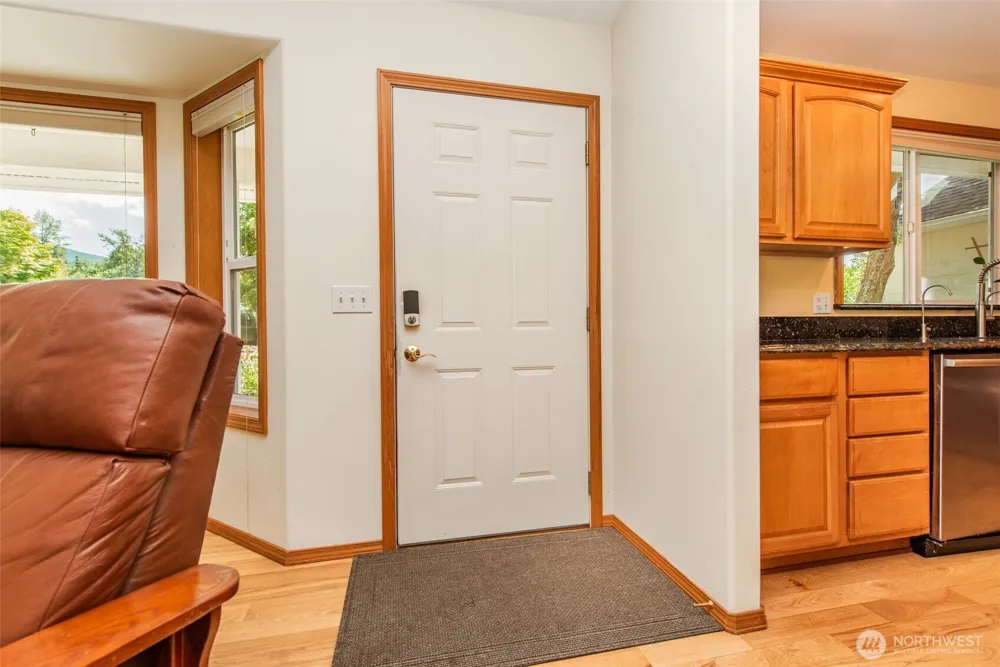 81 Eastgate Place Sequim, WA 98382