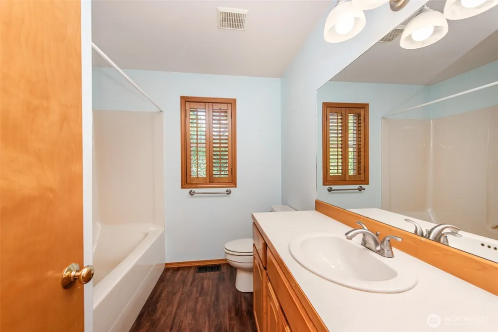81 Eastgate Place Sequim, WA 98382