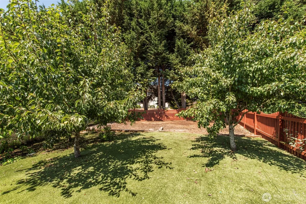 81 Eastgate Place Sequim, WA 98382