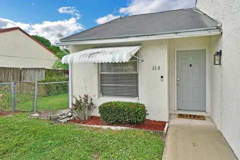 113 PINEWOOD COURT