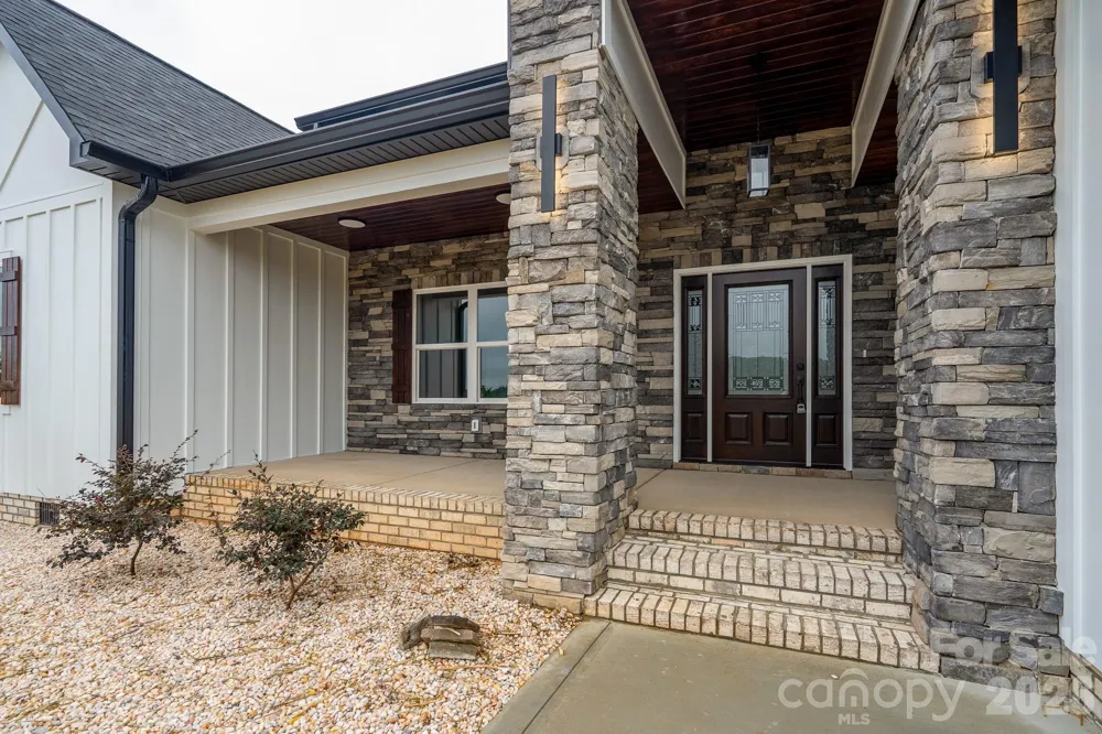 1007 Harrogate Drive Bessemer City, NC 28016