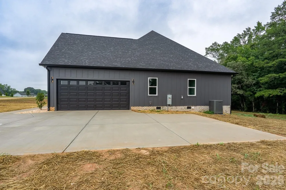 1007 Harrogate Drive Bessemer City, NC 28016