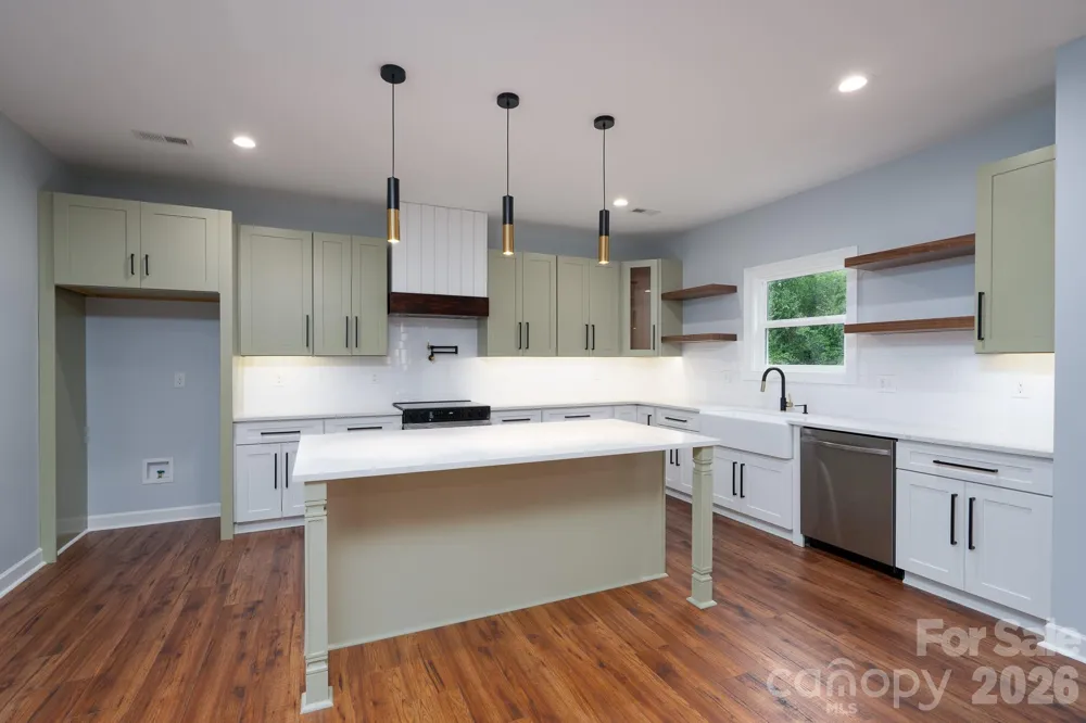 1007 Harrogate Drive Bessemer City, NC 28016