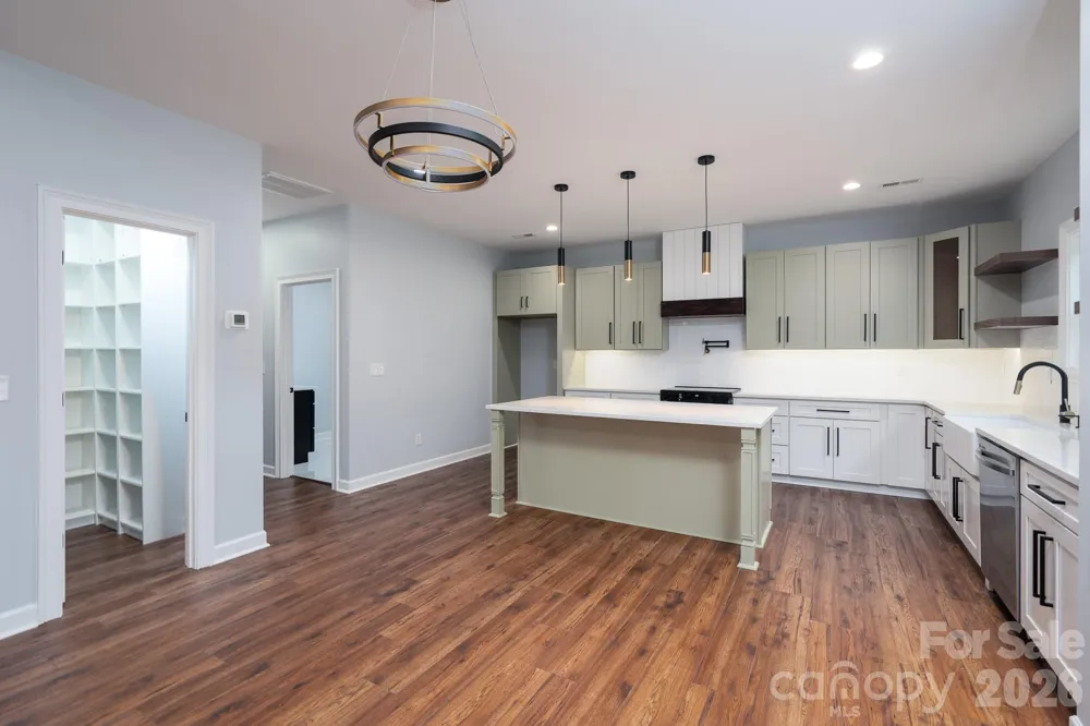 1007 Harrogate Drive Bessemer City, NC 28016