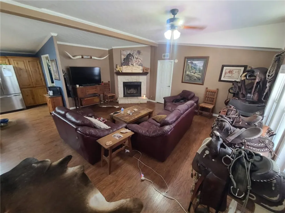 200 W CR 418 Premont, TX 78375