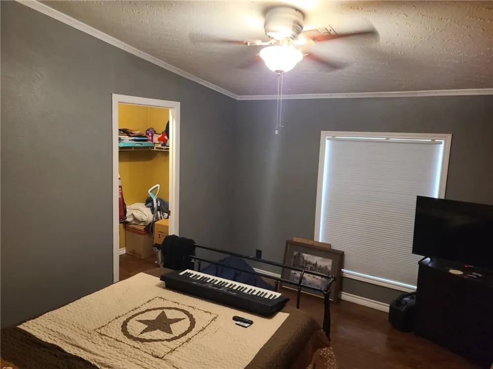 200 W CR 418 Premont, TX 78375