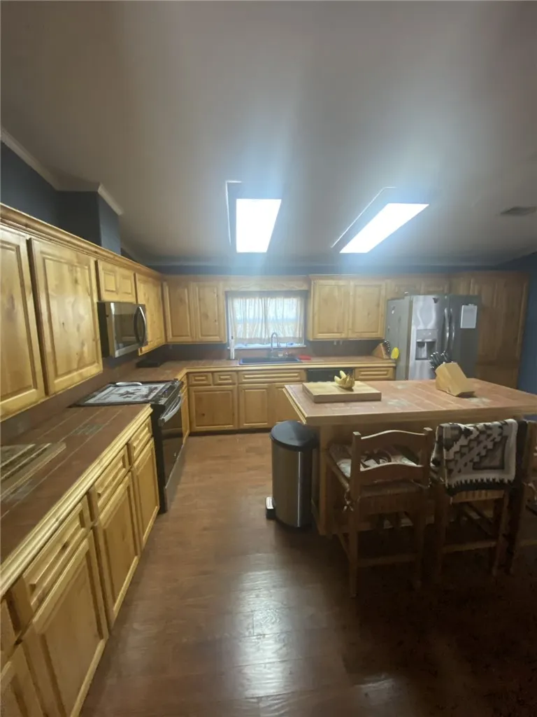 200 W CR 418 Premont, TX 78375