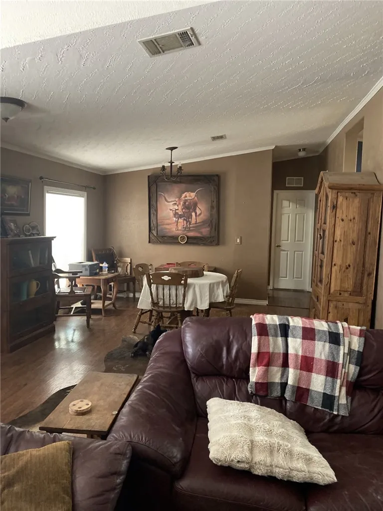 200 W CR 418 Premont, TX 78375