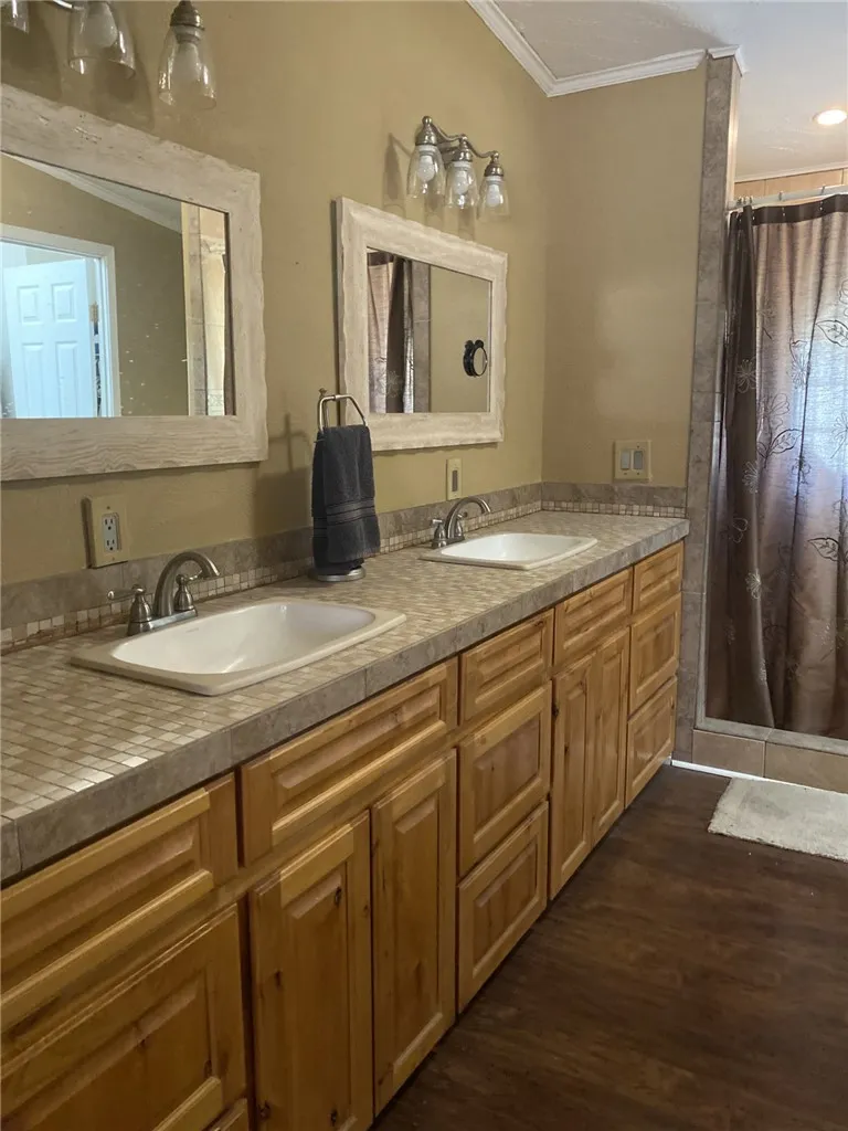 200 W CR 418 Premont, TX 78375