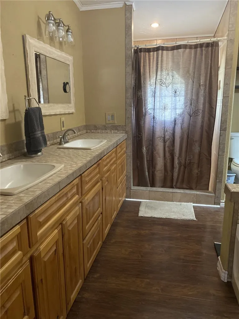 200 W CR 418 Premont, TX 78375