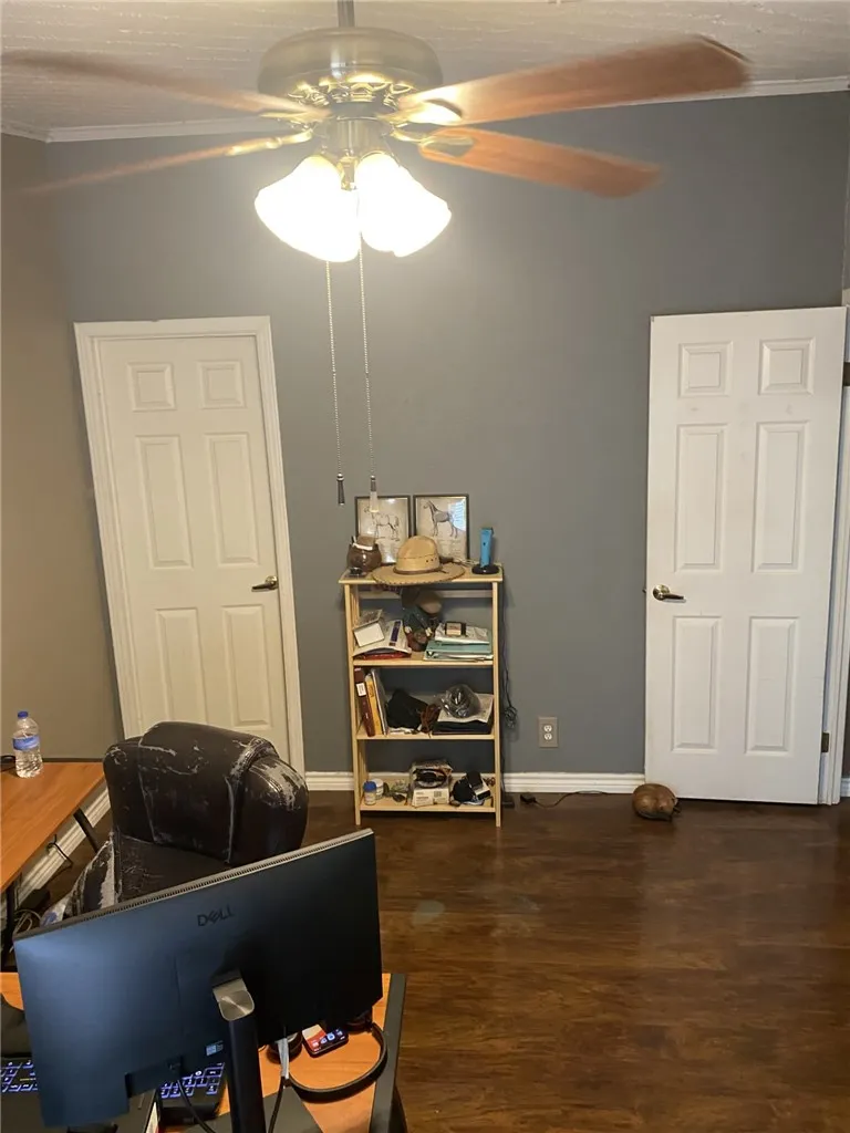 200 W CR 418 Premont, TX 78375
