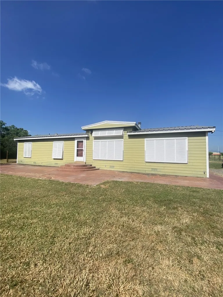 200 W CR 418 Premont, TX 78375