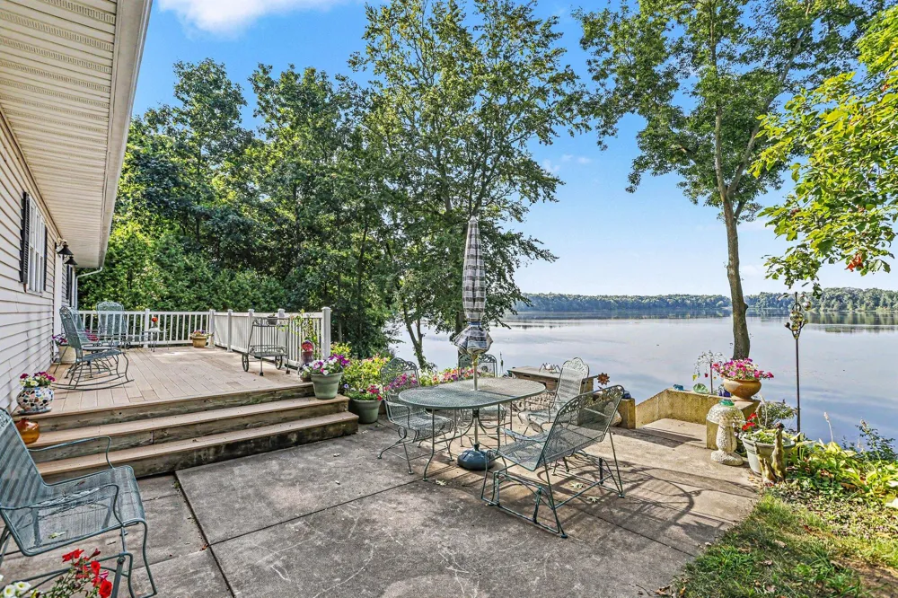 58145 James Drive Three Rivers, MI 49093