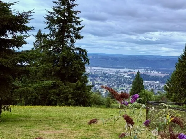 862 Lone Oak Road Longview, WA 98632