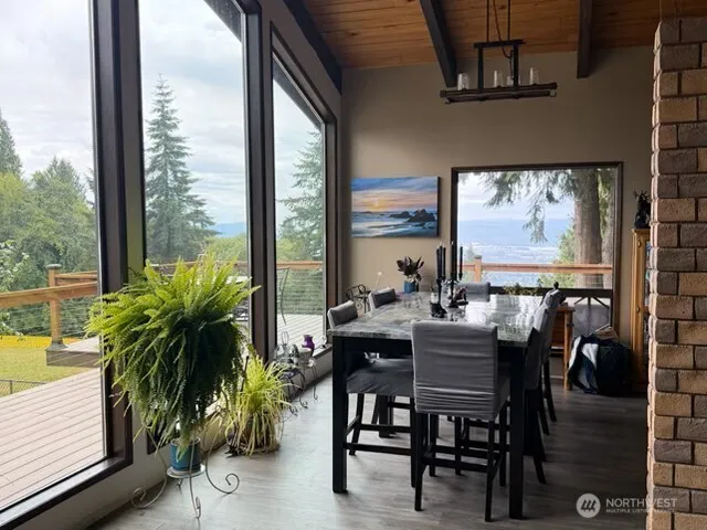 862 Lone Oak Road Longview, WA 98632