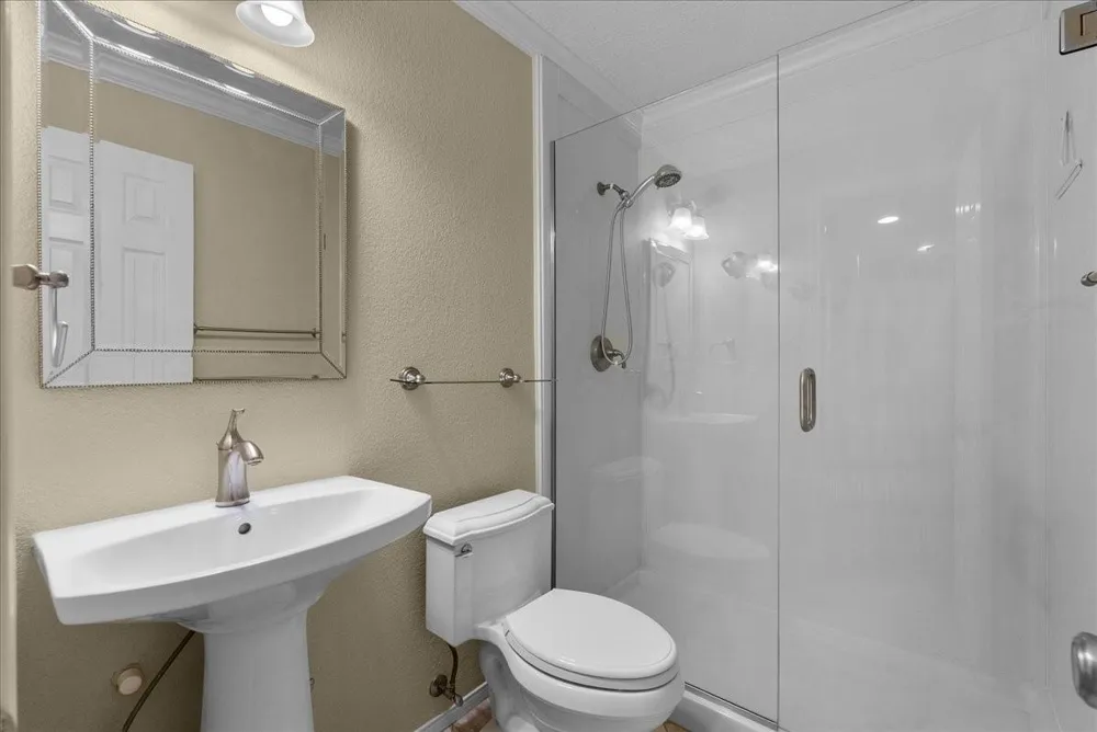 2242 Gemini Street Houston, TX 77058