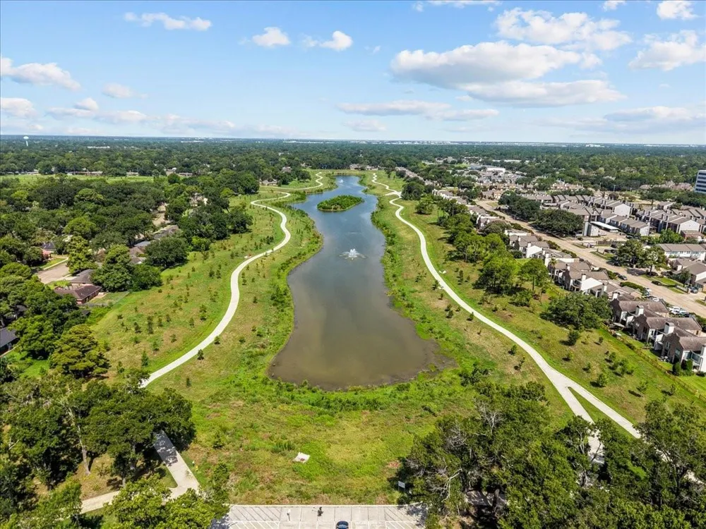 2242 Gemini Street Houston, TX 77058