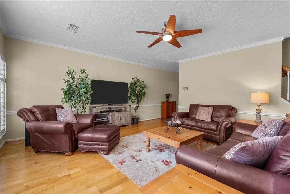 2242 Gemini Street Houston, TX 77058