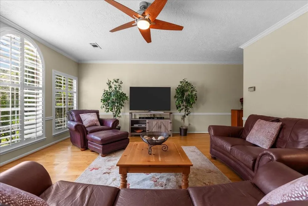 2242 Gemini Street Houston, TX 77058