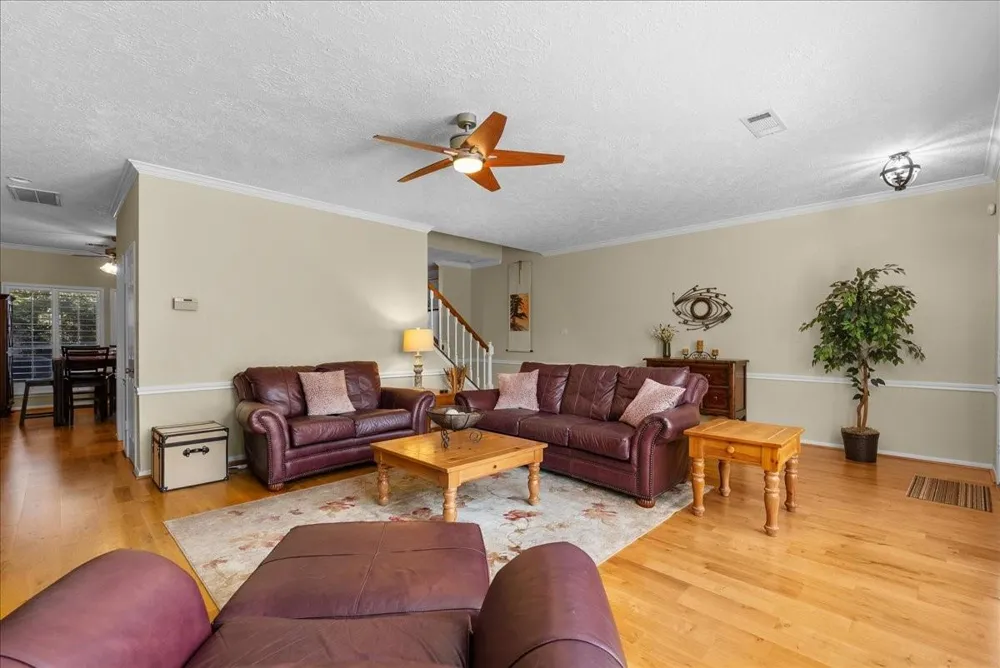 2242 Gemini Street Houston, TX 77058