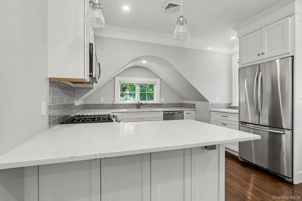 82 Douglas Road #B Chappaqua, NY 10514
