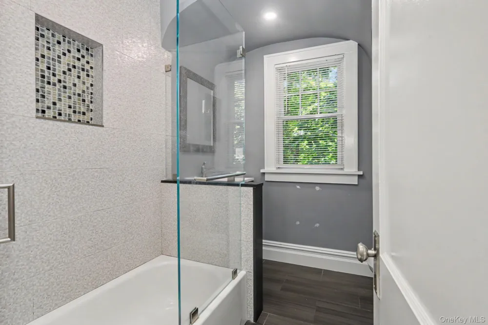 82 Douglas Road #B Chappaqua, NY 10514