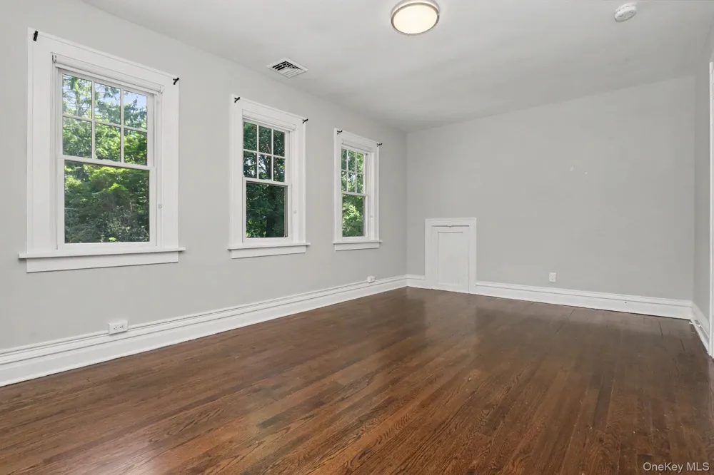82 Douglas Road #B Chappaqua, NY 10514
