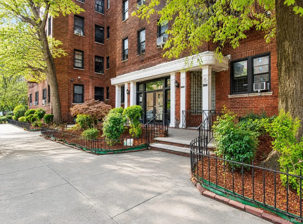 10010 67th Road #6C Forest Hills, NY 11375