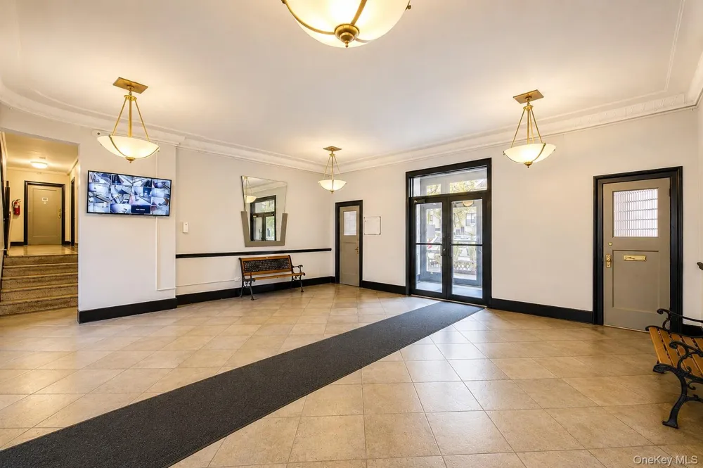 10010 67th Road #6C Forest Hills, NY 11375