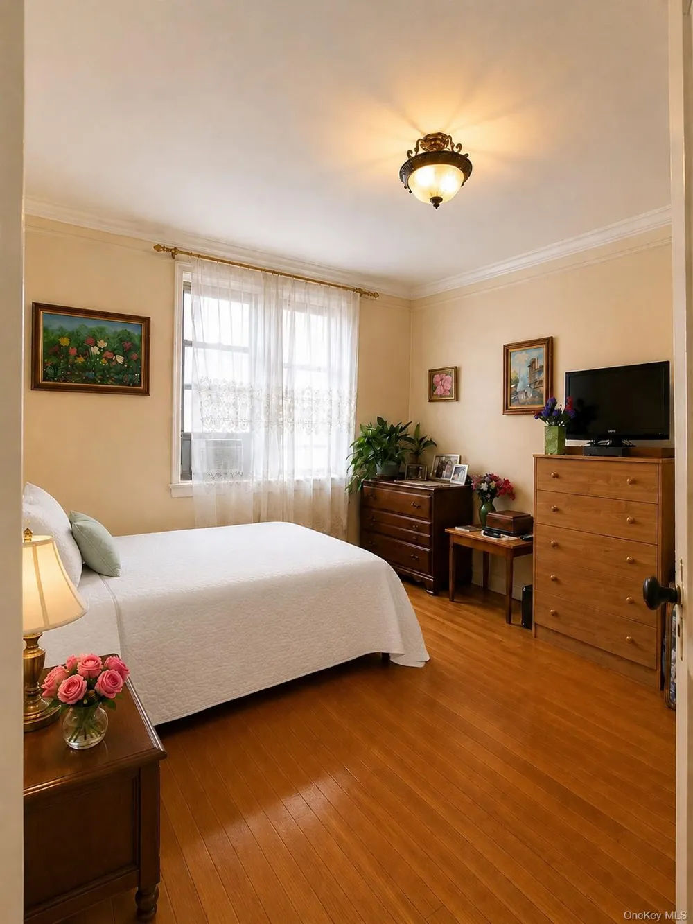 10010 67th Road #6C Forest Hills, NY 11375
