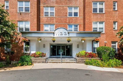 1133 Midland Avenue #1K