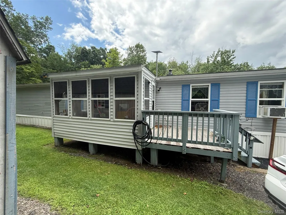 82 Church Street Wallkill, NY 12589
