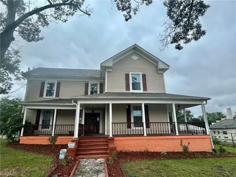 926 S Main Street