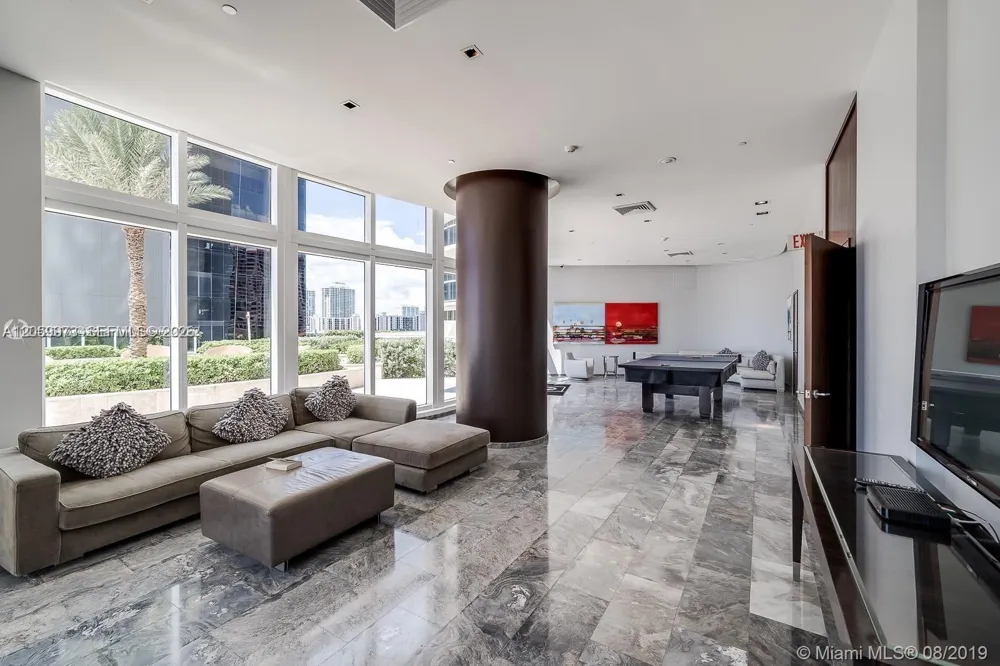 17201 Collins Ave #3501 Sunny Isles Beach, FL 33160