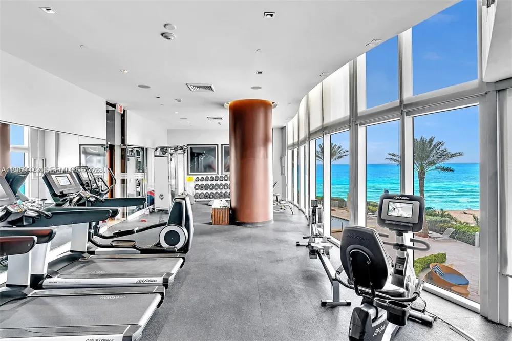 17201 Collins Ave #3501 Sunny Isles Beach, FL 33160