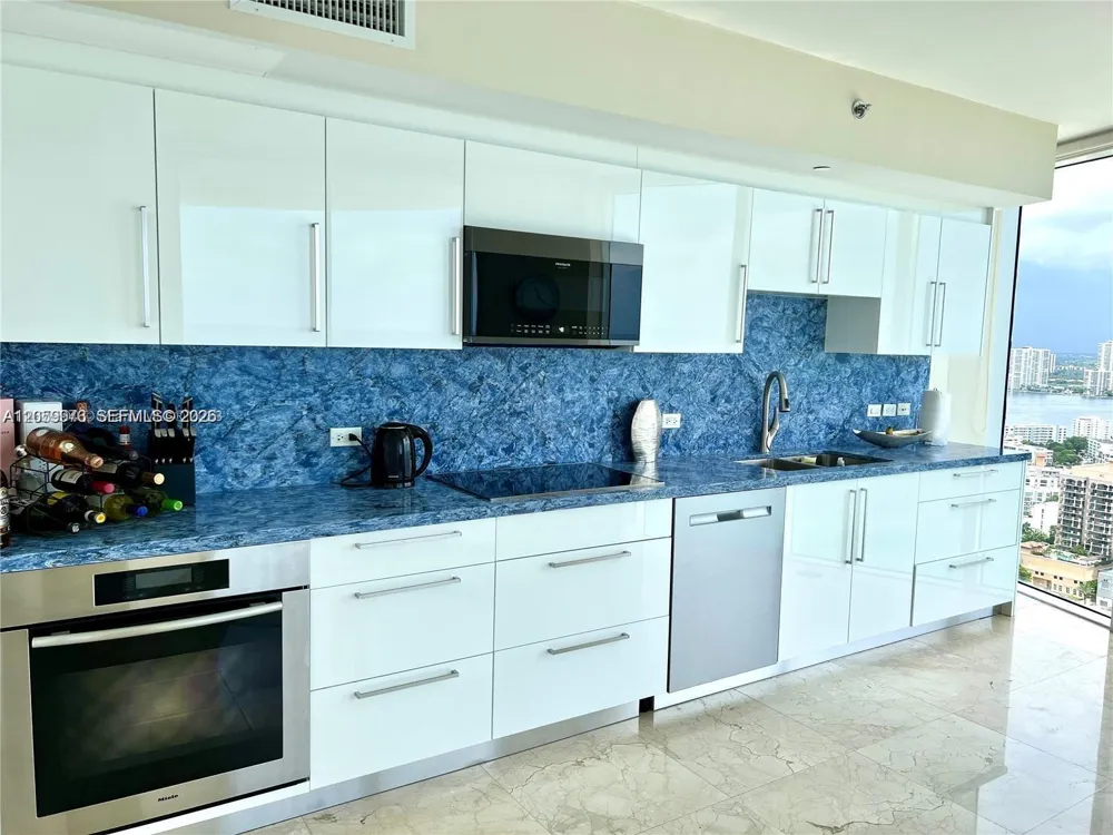17201 Collins Ave #3501 Sunny Isles Beach, FL 33160