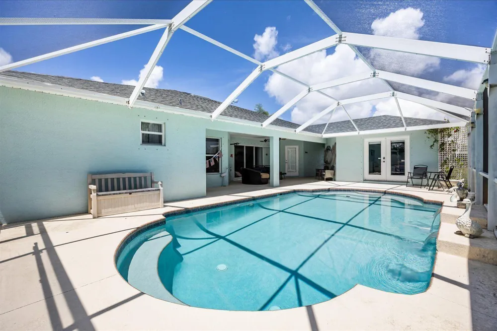 631 SE Stow Terrace Port St. Lucie, FL 34984
