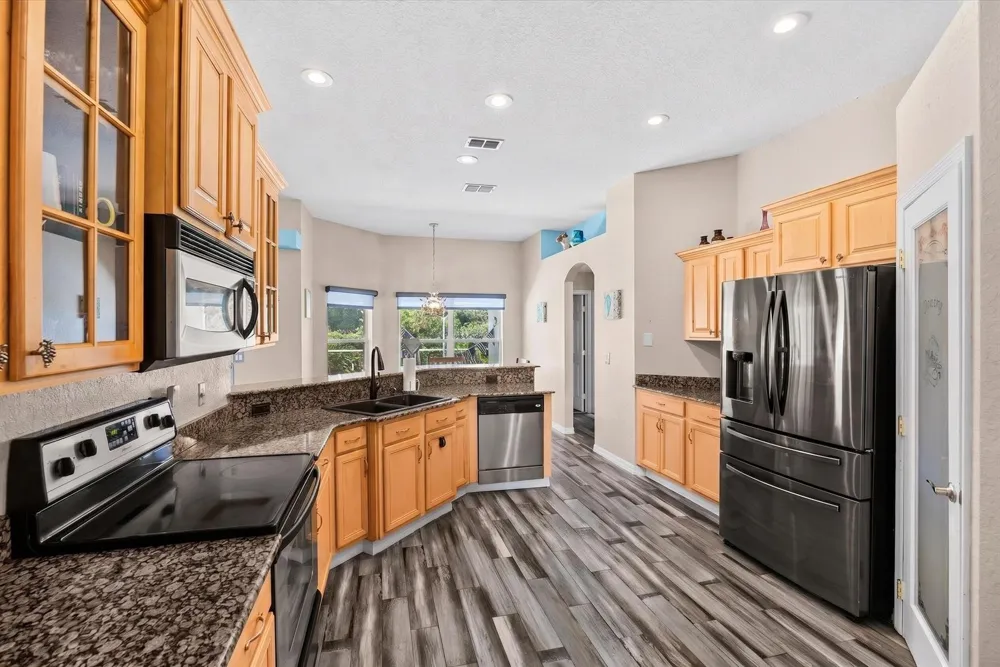 631 SE Stow Terrace Port St. Lucie, FL 34984