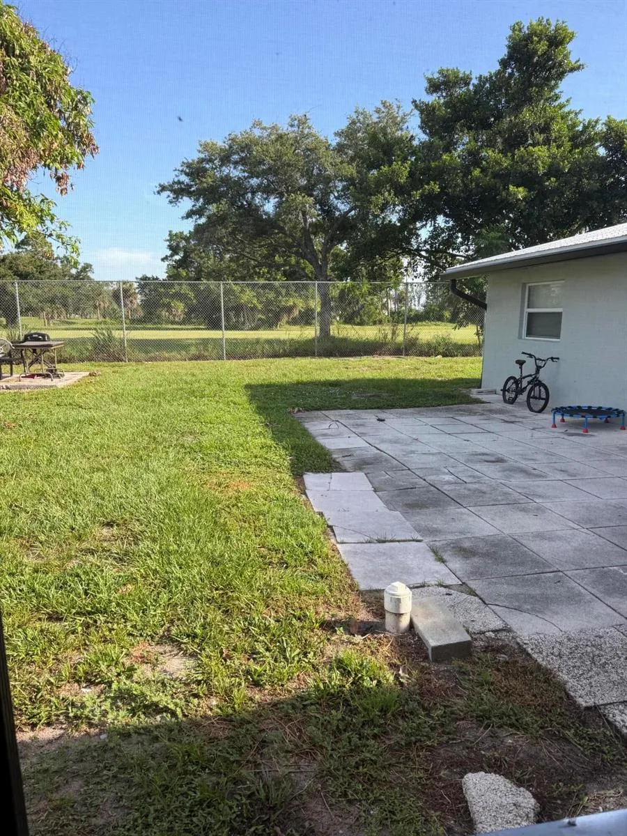 2727 SE Normand Street Stuart, FL 34997