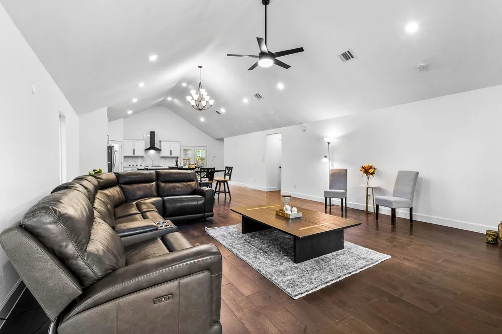 112 Glen Haven Livingston, TX 77351