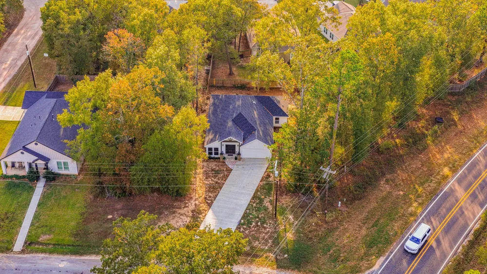 112 Glen Haven Livingston, TX 77351