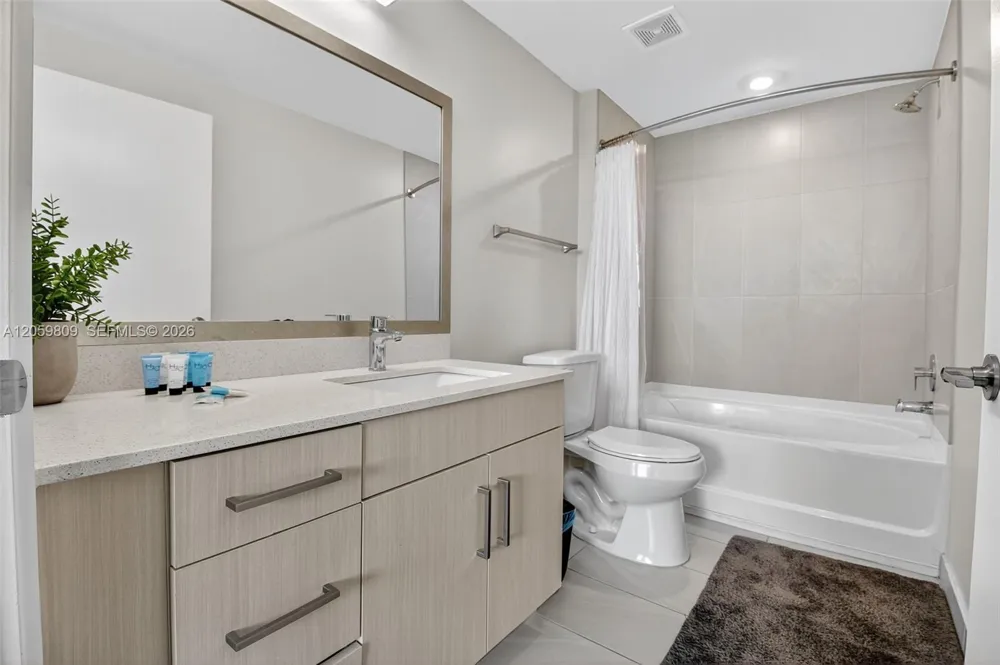 1110 NW 1st ST #305 Miami, FL 33128