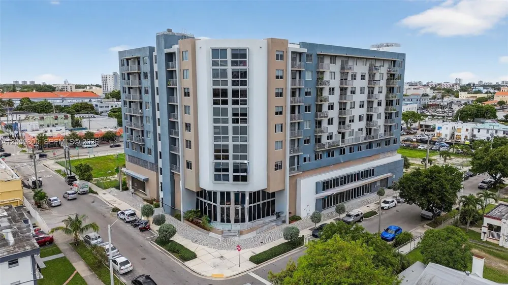 1110 NW 1st ST #305 Miami, FL 33128
