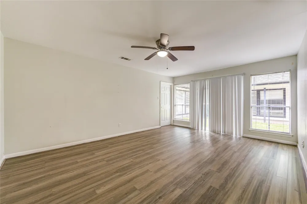 8107 Durklyn Lane Houston, TX 77070