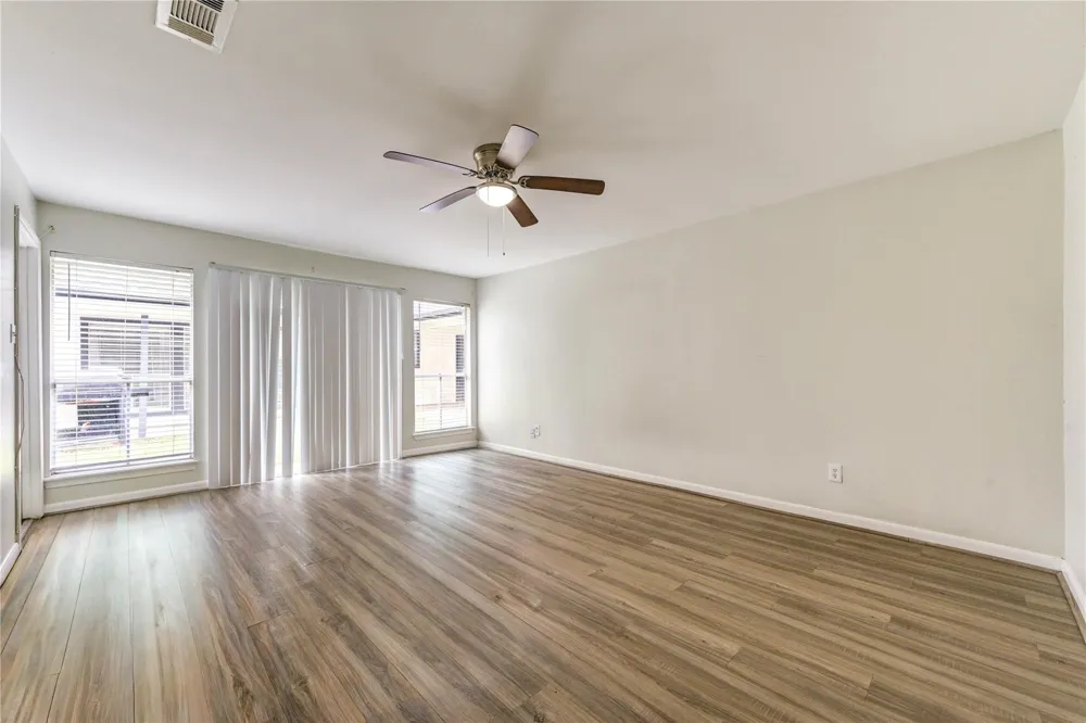 8107 Durklyn Lane Houston, TX 77070