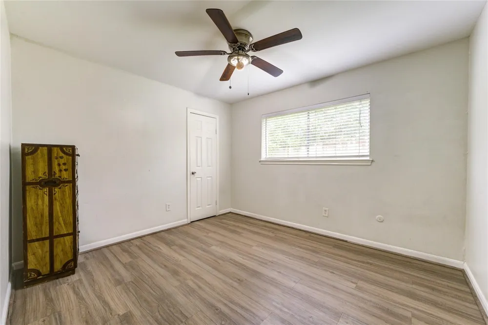 8107 Durklyn Lane Houston, TX 77070